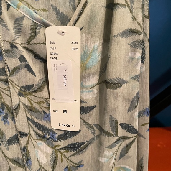 Floral print sleeveless top - Picture 4 of 4